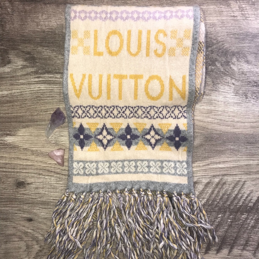 Louis Vuitton - Picture 2 of 7